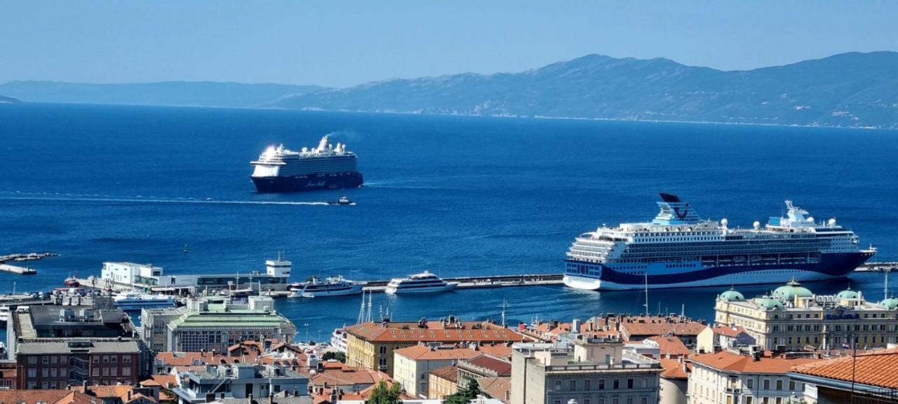 Apartment Lori - beautiful view Rijeka Exterior foto
